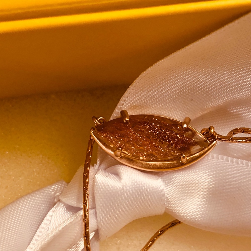 NWT Kendra Scott Meghan Necklace Gold Dusted Rose Gold GORGEOUS Adjustable! - Picture 4 of 14